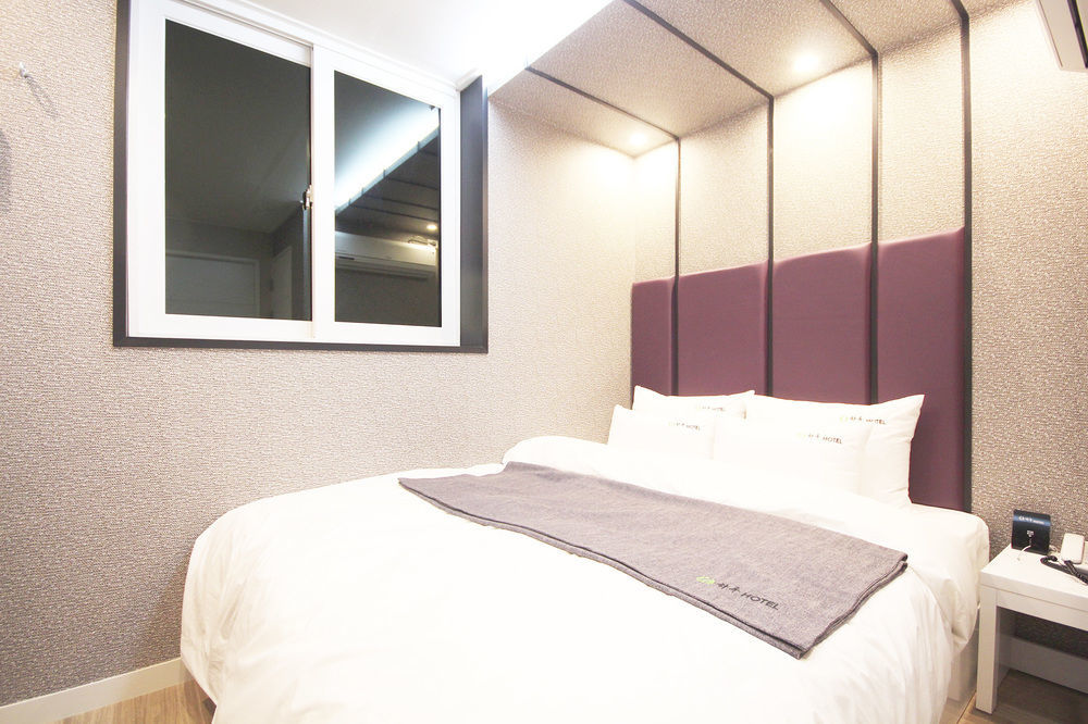 Haru Hotel Gimhae Buitenkant foto
