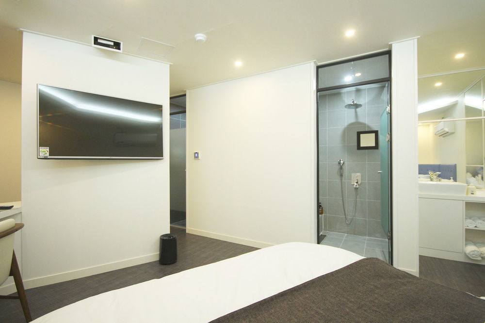 Haru Hotel Gimhae Buitenkant foto