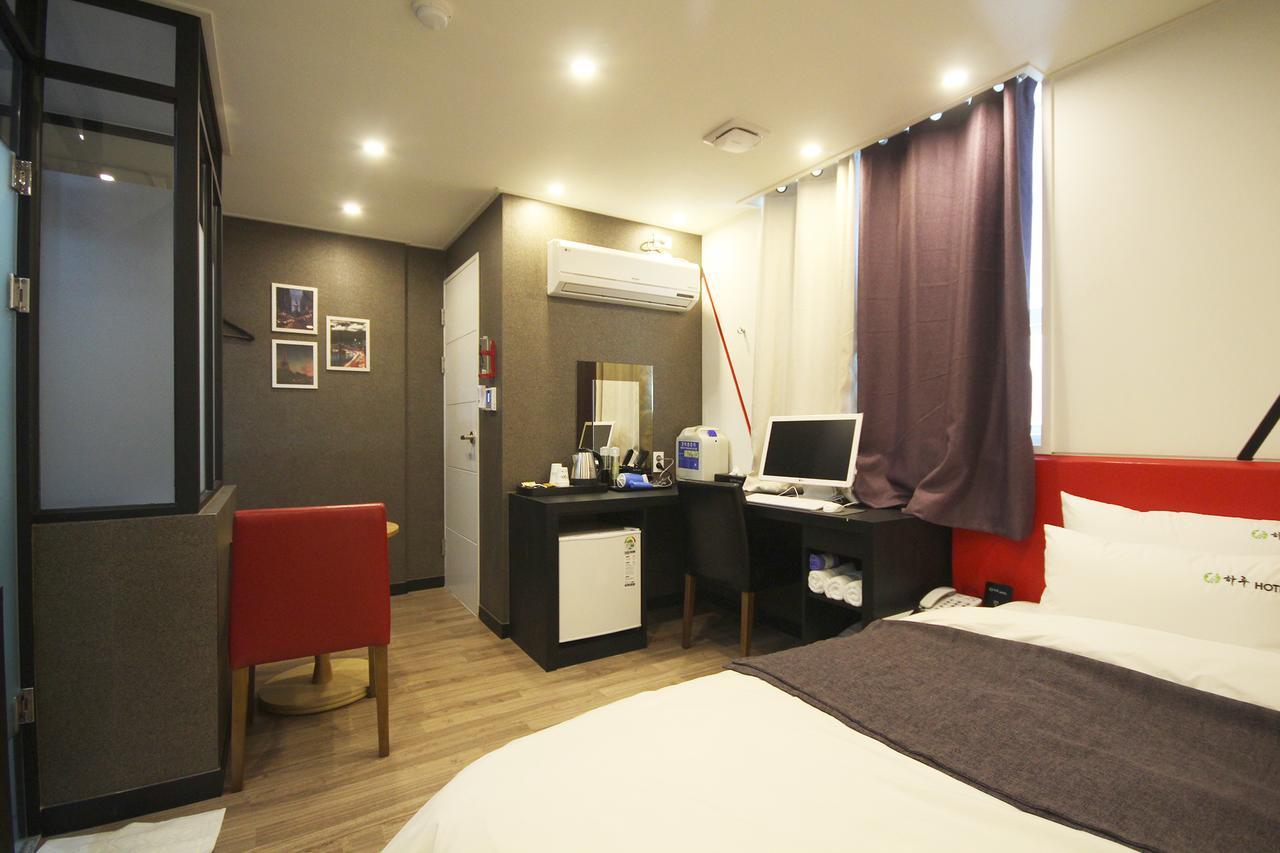 Haru Hotel Gimhae Buitenkant foto