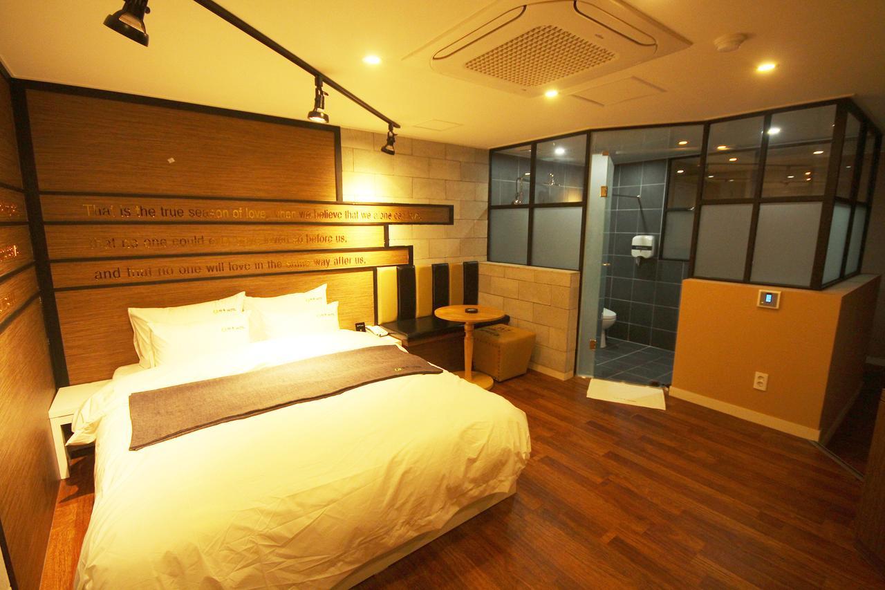 Haru Hotel Gimhae Buitenkant foto