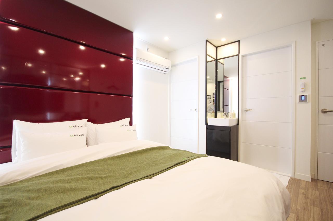 Haru Hotel Gimhae Buitenkant foto