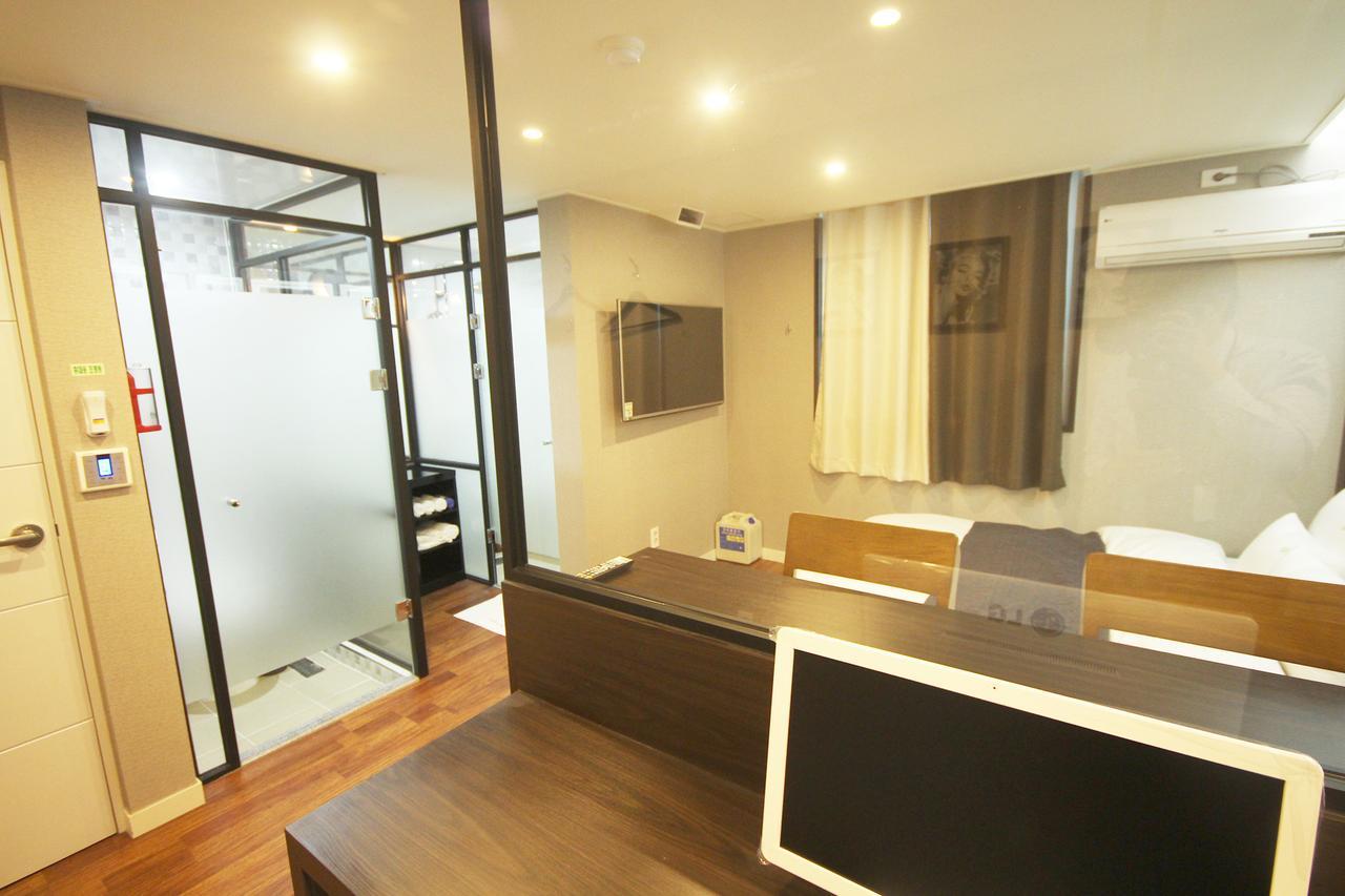 Haru Hotel Gimhae Buitenkant foto