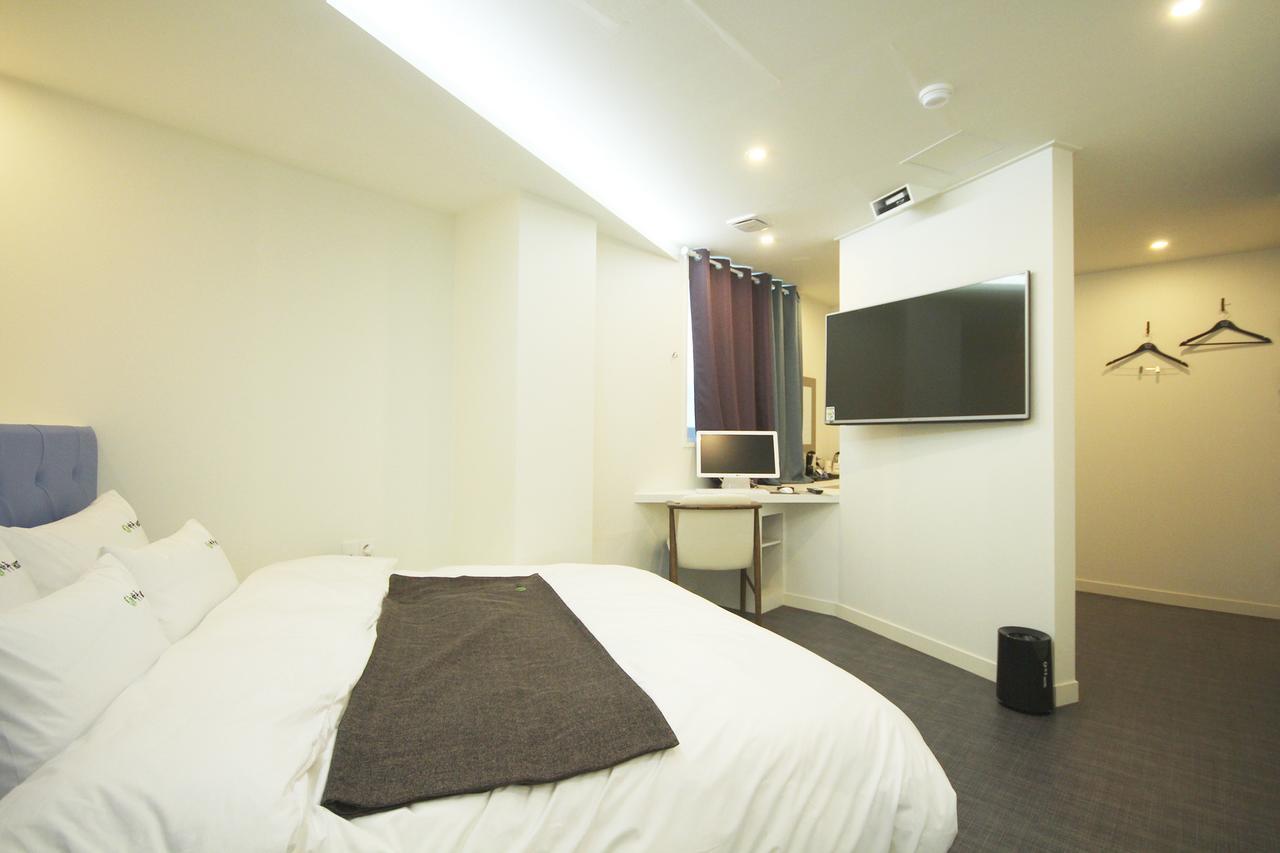 Haru Hotel Gimhae Buitenkant foto