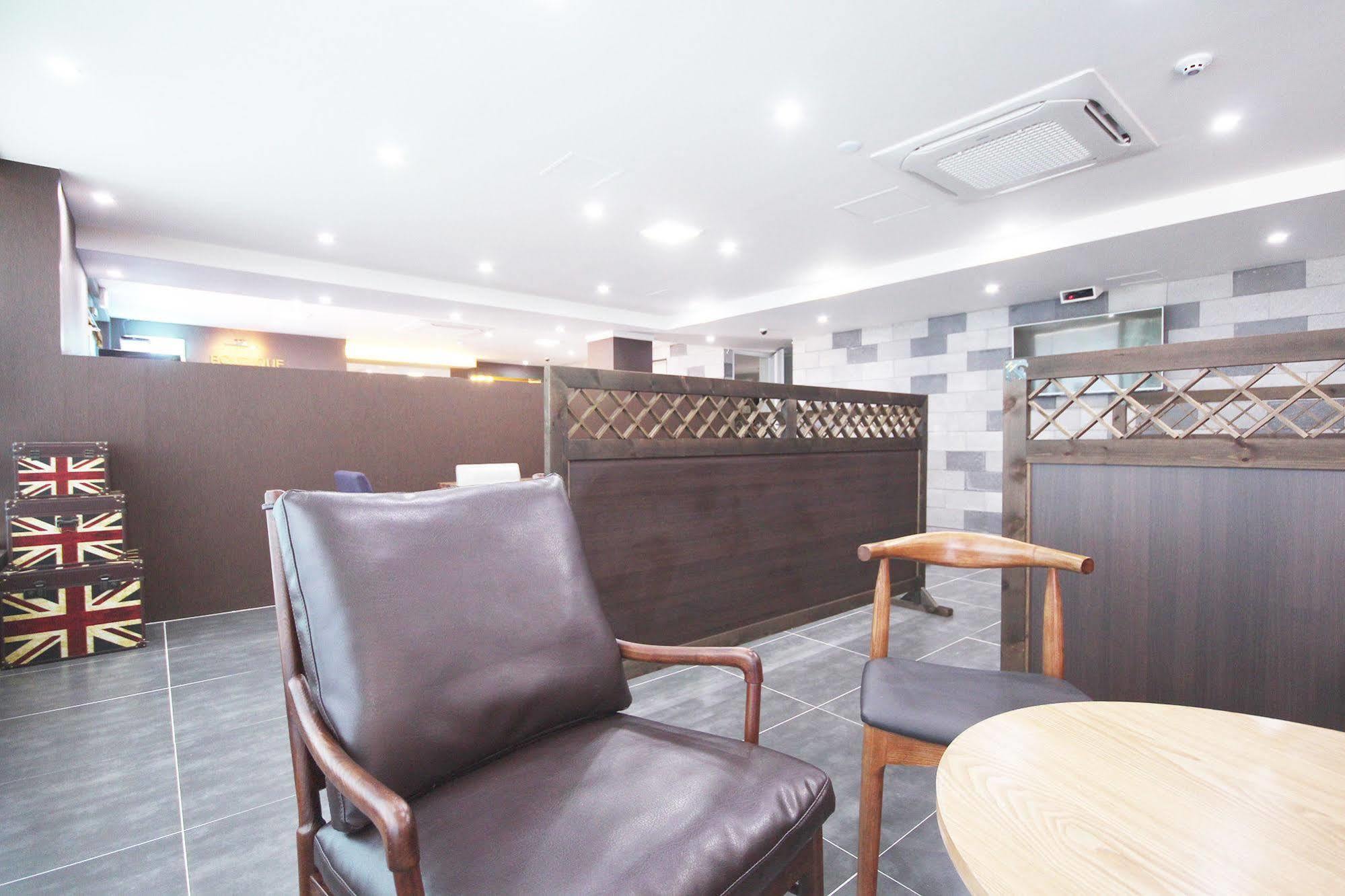 Haru Hotel Gimhae Buitenkant foto