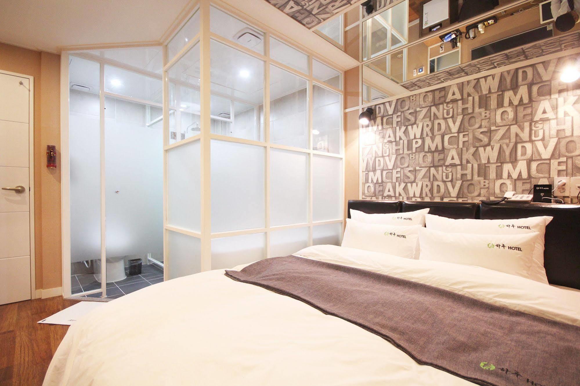 Haru Hotel Gimhae Buitenkant foto